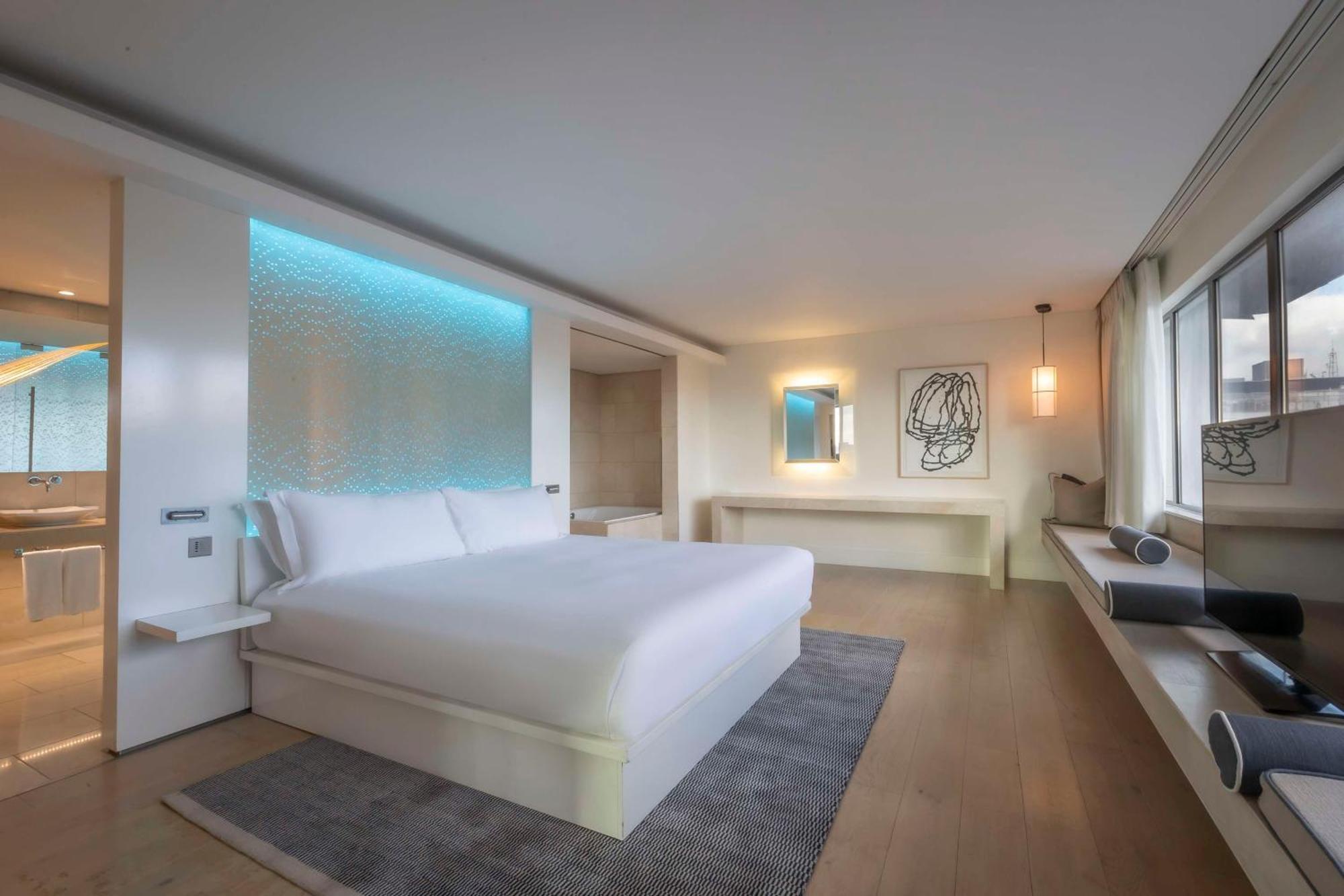莫里森酒店-希尔顿逸林酒店 都柏林 外观 照片 A bedroom at the hotel
