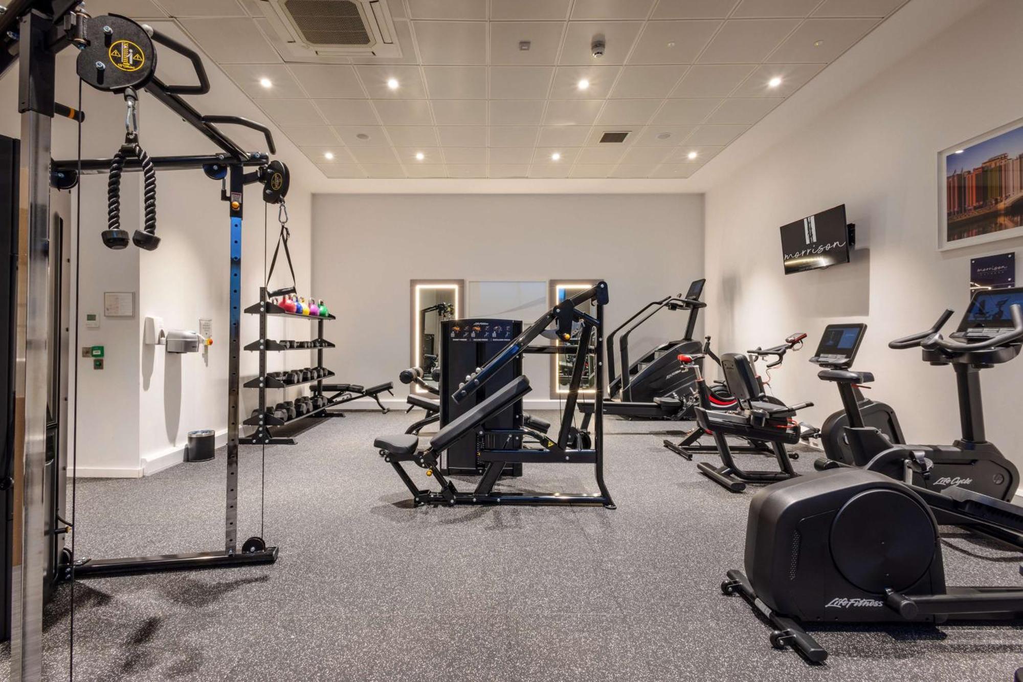 莫里森酒店-希尔顿逸林酒店 都柏林 外观 照片 The gym at the hotel