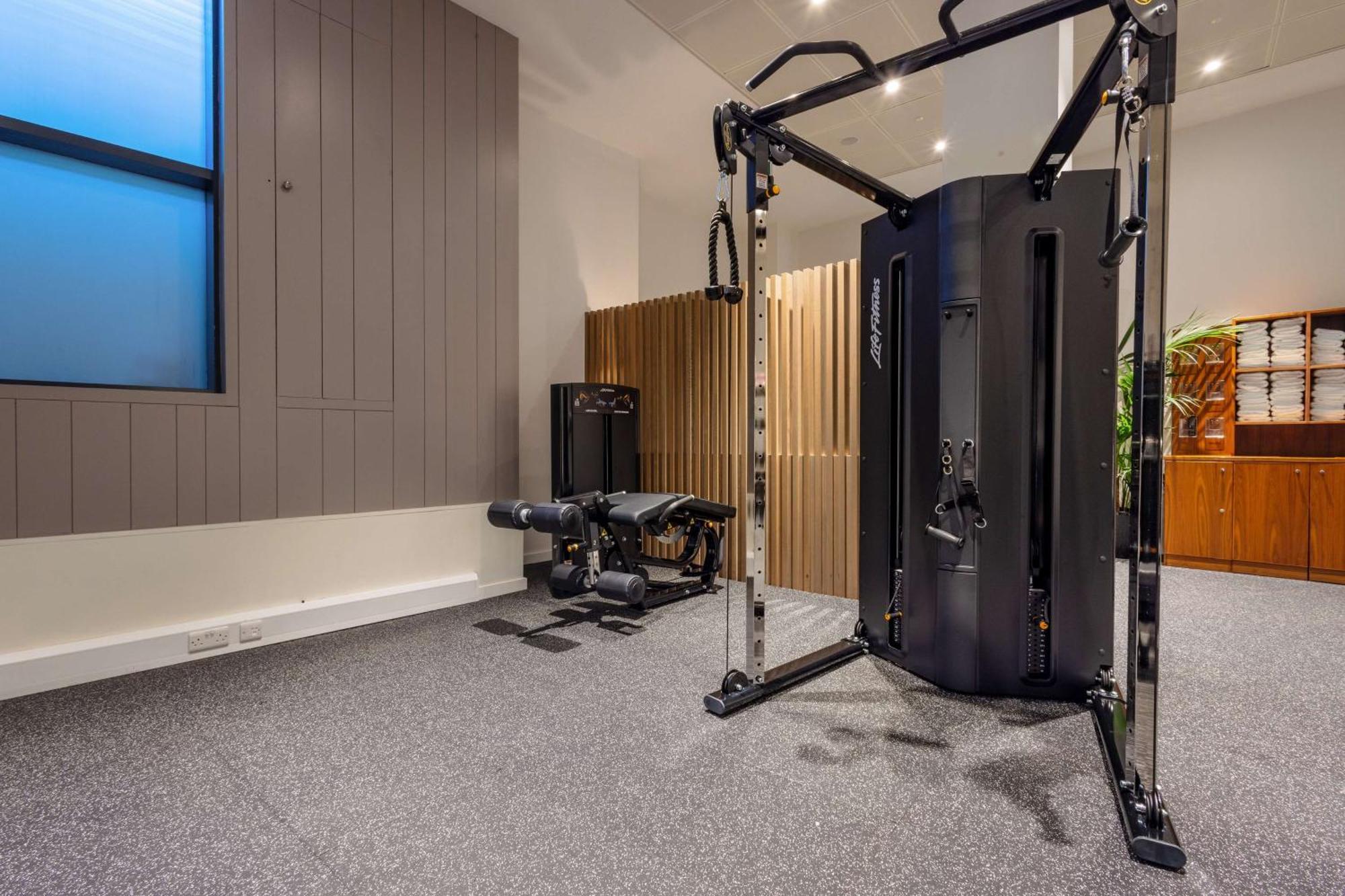 莫里森酒店-希尔顿逸林酒店 都柏林 外观 照片 A functional trainer